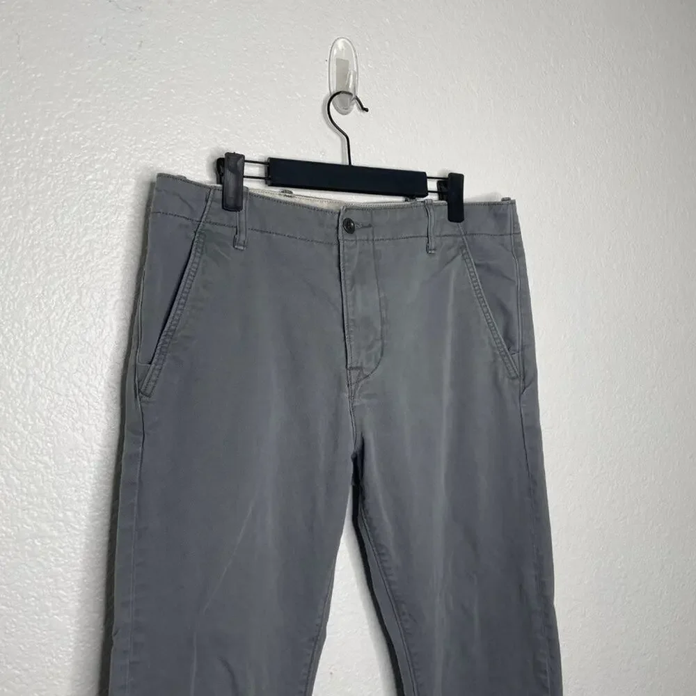 Levi's Mens Pants Size 32 Light Gray Skinny Leg Casual Wear Classic Pockets